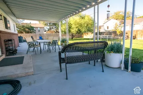 Exterior - 2108 S Main St, Clearfield, UT 84015 photo 7 of 14