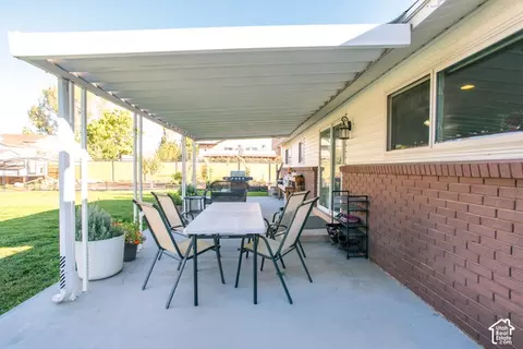 Exterior - 2108 S Main St, Clearfield, UT 84015 photo 6 of 14
