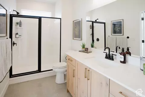 Bath - 351 E Volunteer Dr #11-202, Spanish Fork, UT 84660 photo 1 of 3