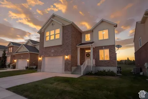 3536 W Brookshire Dr, Syracuse, UT 84075