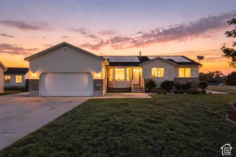 5264 W Vista Cir, Salt Lake City, UT 84118