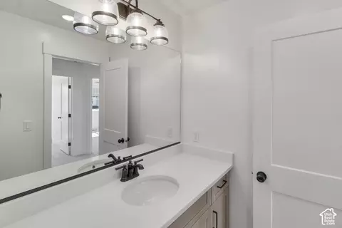 Bath - 1628 W Rivergate Dr, Logan, UT 84321 photo 3 of 5