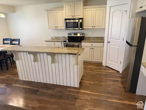 Kitchen - 591 N 150 E, Salem, UT 84653 photo 1 of 3