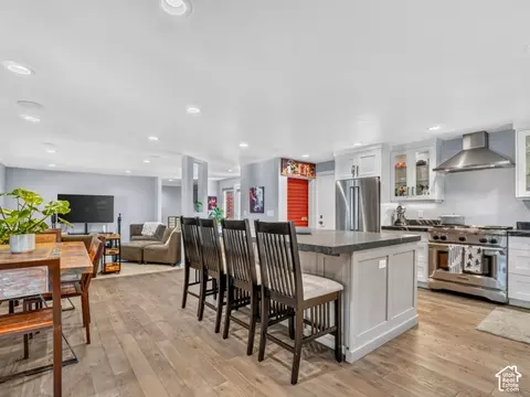 Kitchen - 2505 E Robidoux Rd, Sandy, UT 84093 photo 3 of 7