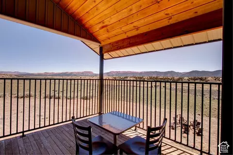 Exterior - 152 E Carols Ln, Hatch, UT 84735 photo 4 of 5