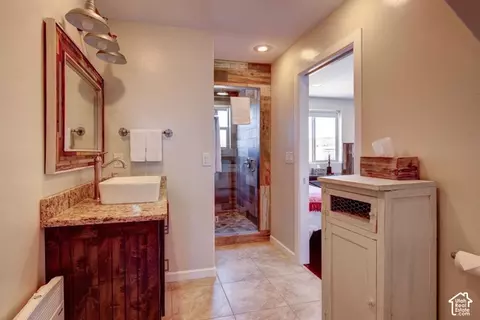 Bath - 152 E Carols Ln, Hatch, UT 84735 photo 4 of 5