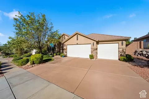 61 N Charbonne Dr, Saint George, UT 84770