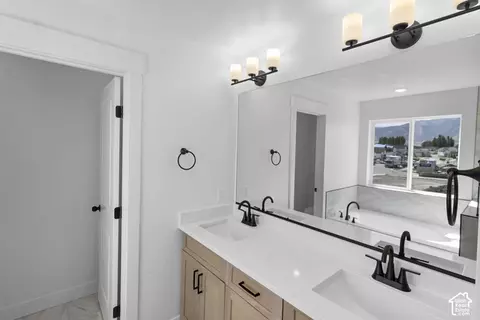 Bath - 658 N 200 E #516, Providence, UT 84332 photo 2 of 3
