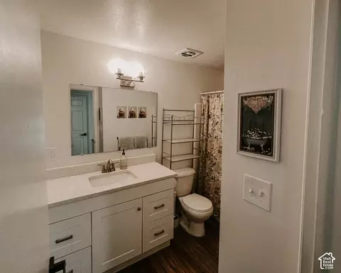 Bath - 232 N 250 E, Orem, UT 84057 photo 2 of 3