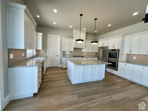 6001 S Belview Ave, Murray, UT 84107 photo 4
