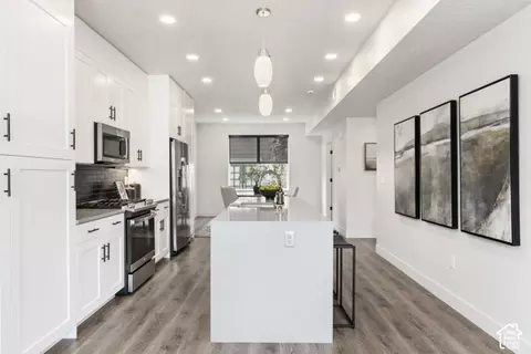 Kitchen - 32 W 400 S, Bountiful, UT 84010 photo 2 of 7
