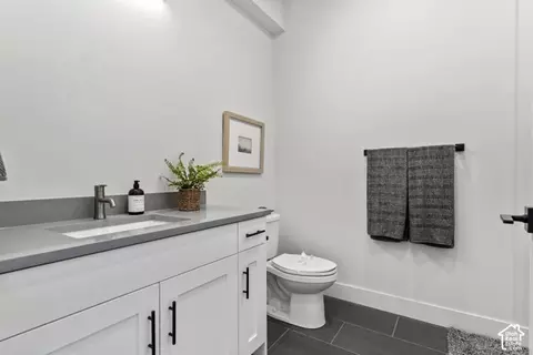 Bath - 32 W 400 S, Bountiful, UT 84010 photo 2 of 4