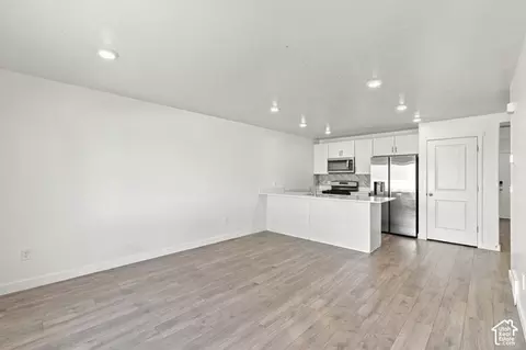 1156 E Trident Dr, Saratoga Springs, UT 84045