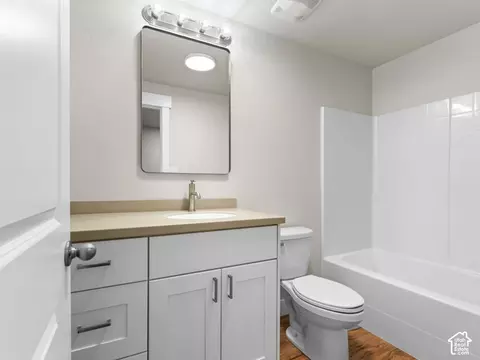 Bath - 340 W Dublin St, Eureka, UT 84628 photo 3 of 4