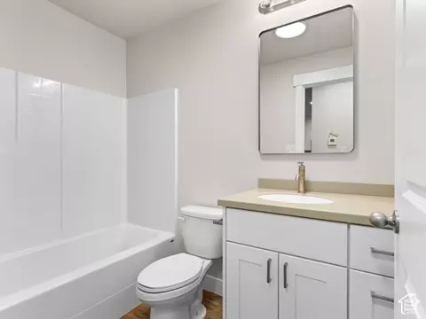 Bath - 340 W Dublin St, Eureka, UT 84628 photo 4 of 4