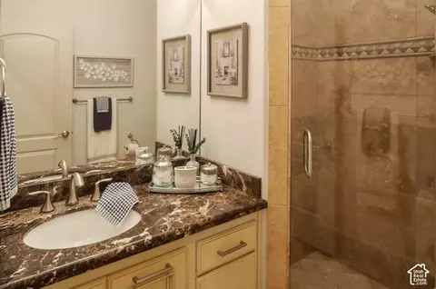 Bath - 2068 S 140 W, Orem, UT 84058 photo 2 of 5