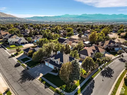 View/Area - 12072 S Nicklaus Rd, Sandy, UT 84092 photo 4 of 8