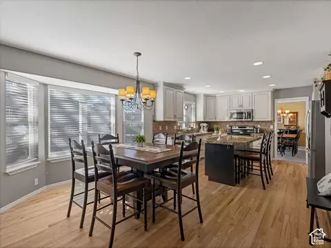 Kitchen - 12072 S Nicklaus Rd, Sandy, UT 84092 photo 4 of 4