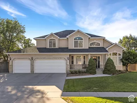 Exterior - 12072 S Nicklaus Rd, Sandy, UT 84092 photo 9 of 13