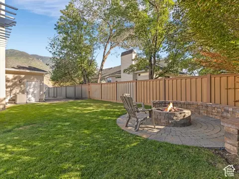 Exterior - 12072 S Nicklaus Rd, Sandy, UT 84092 photo 7 of 13