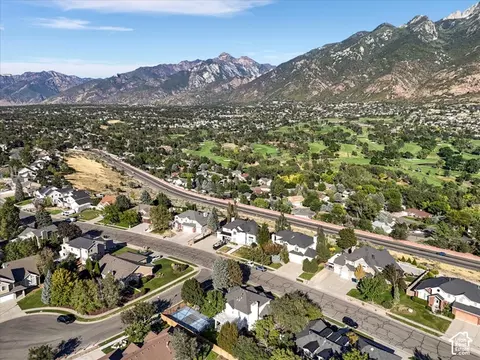 View/Area - 12072 S Nicklaus Rd, Sandy, UT 84092 photo 5 of 8