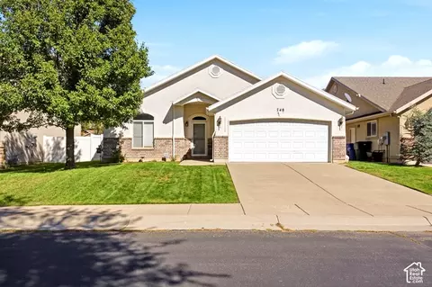 748 Stone Ln, Kaysville, UT 84037