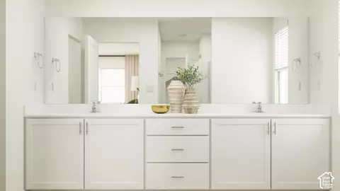 Bath - 1972 E Badger Ave #4230, Eagle Mountain, UT 84005 photo 2 of 3