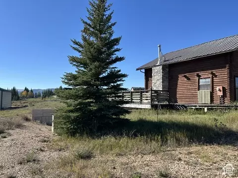 Exterior - 8540 E Soldier Ln #3, Daniel, UT 84032 photo 6 of 10