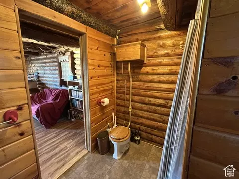 Bath - 8540 E Soldier Ln #3, Daniel, UT 84032 photo 3 of 3