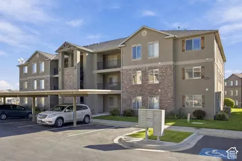 Exterior - 3561 E Rock Creek Rd N #6, Eagle Mountain, UT 84005 photo 2 of 3