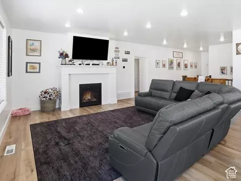 Living - 641 S 380 E, Smithfield, UT 84335 photo 2 of 5