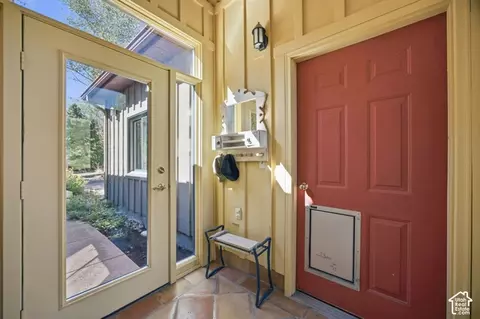Entry Way - 725 Canyon Rd, Smithfield, UT 84335 photo 8 of 8
