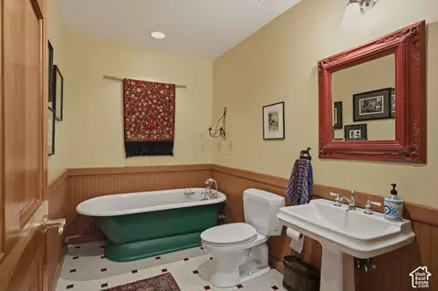 Bath - 725 Canyon Rd, Smithfield, UT 84335 photo 1 of 7