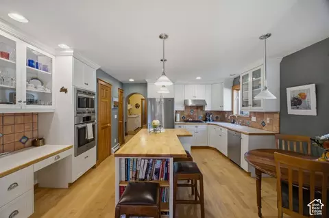 Kitchen - 725 Canyon Rd, Smithfield, UT 84335 photo 1 of 8