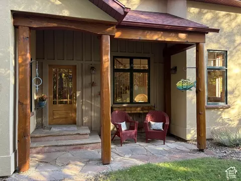 Exterior - 725 Canyon Rd, Smithfield, UT 84335 photo 5 of 25