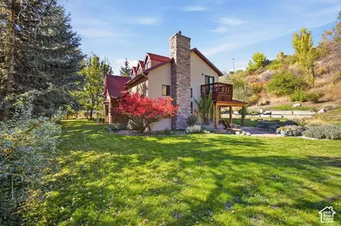 Exterior - 725 Canyon Rd, Smithfield, UT 84335 photo 17 of 25