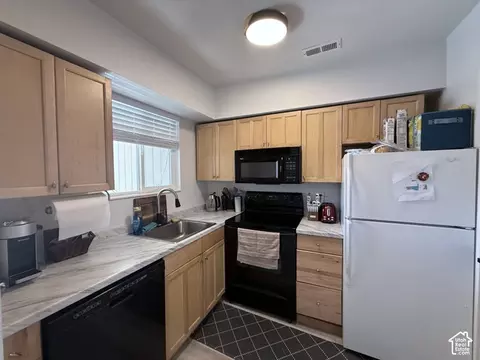 834 E 3950 S #B, Murray, UT 84107 photo 3