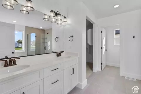 Bath - 569 N 550 W, Smithfield, UT 84335 photo 1 of 3