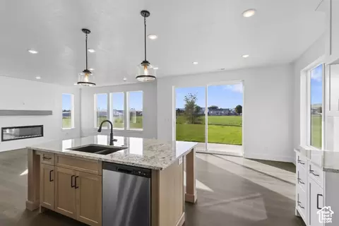 Kitchen - 569 N 550 W, Smithfield, UT 84335 photo 3 of 3