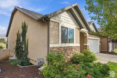 Exterior - 631 S 1810 W, Orem, UT 84059 photo 8 of 9