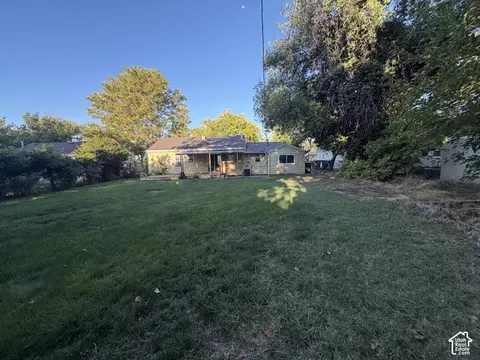Exterior - 527 S 500 E, Clearfield, UT 84015 photo 4 of 6