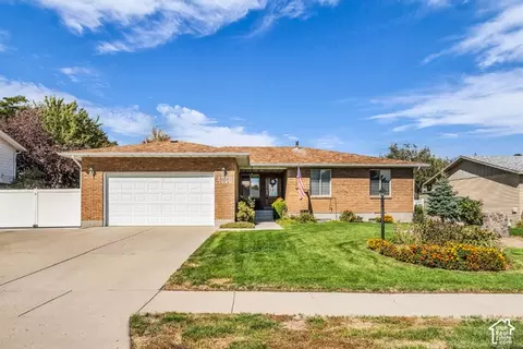 4228 W Yorkshire Cir S, South Jordan, UT 84009