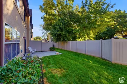 Exterior - 954 E 6795 S, Midvale, UT 84047 photo 2 of 5