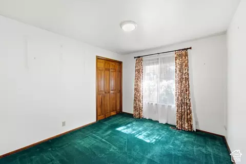 Bedroom - 2763 E Willow Wick Dr S, Sandy, UT 84093 photo 1 of 10