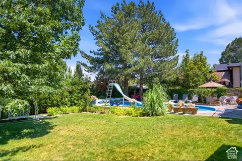 Exterior - 2763 E Willow Wick Dr S, Sandy, UT 84093 photo 5 of 10