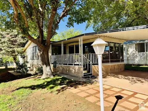 Exterior - 180 N 1100 E # 71, Washington, UT 84780 photo 2 of 6