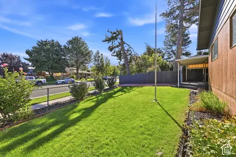 Exterior - 1098 E Lori Way, Murray, UT 84117 photo 13 of 14