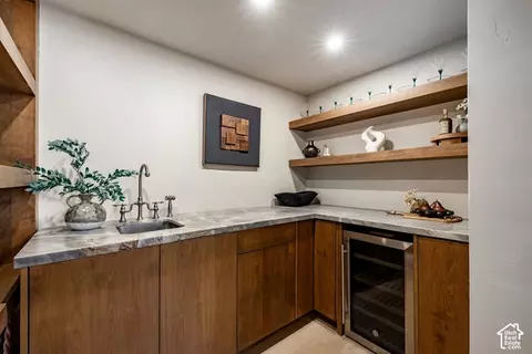 Kitchen - 3983 S Mercury Dr, Holladay, UT 84124 photo 15 of 16