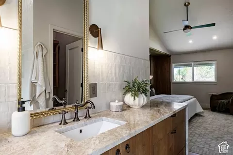 Bath - 3983 S Mercury Dr, Holladay, UT 84124 photo 5 of 9