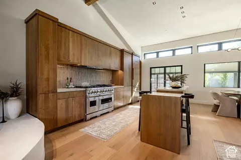 Kitchen - 3983 S Mercury Dr, Holladay, UT 84124 photo 10 of 16